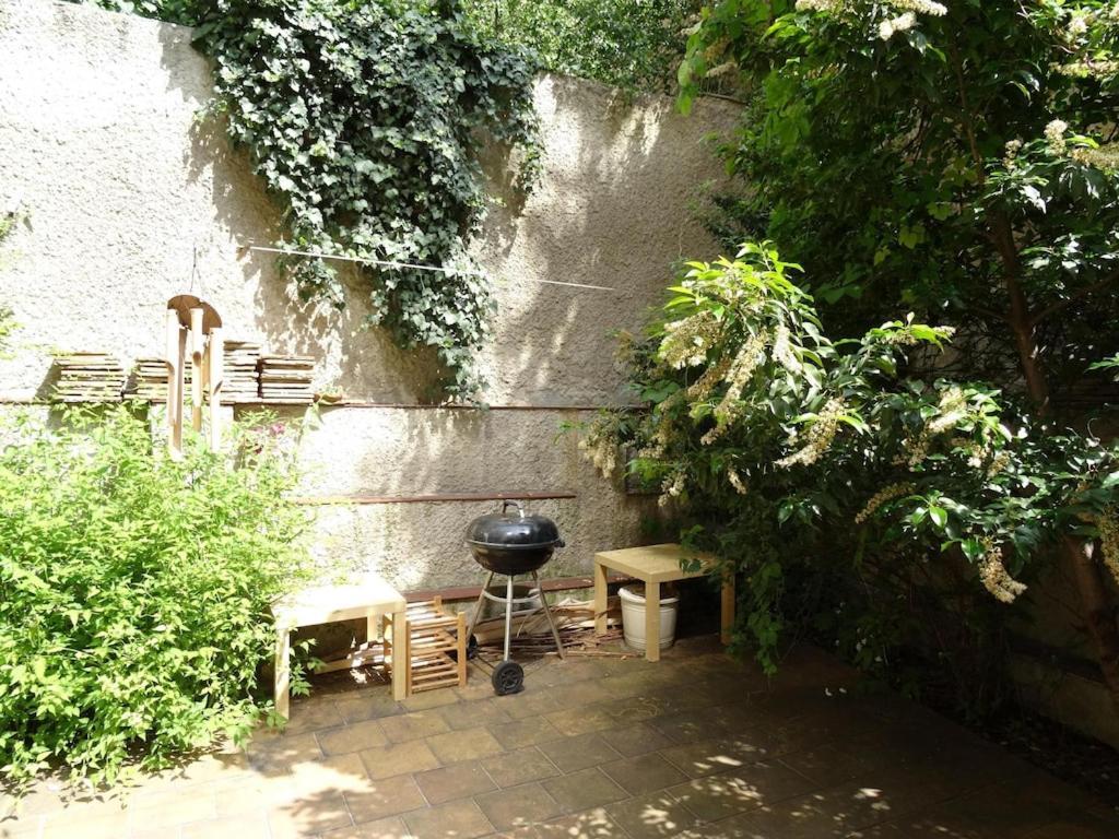 Garden Apartment On Art Nouveau Street In Central 布拉格 外观 照片