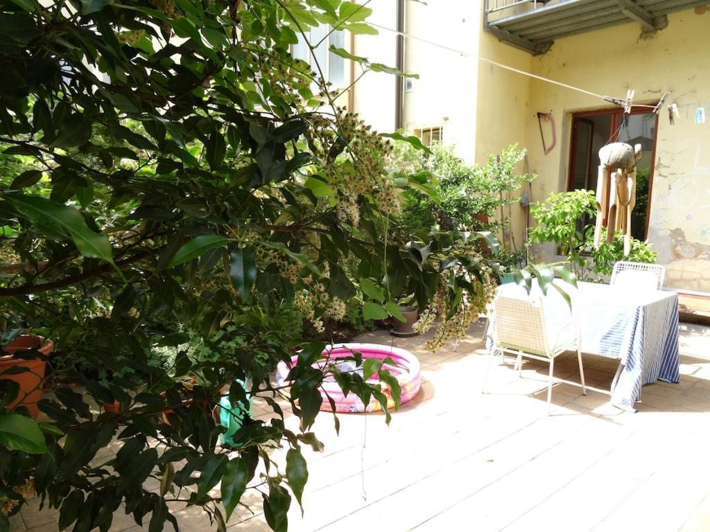 Garden Apartment On Art Nouveau Street In Central 布拉格 外观 照片